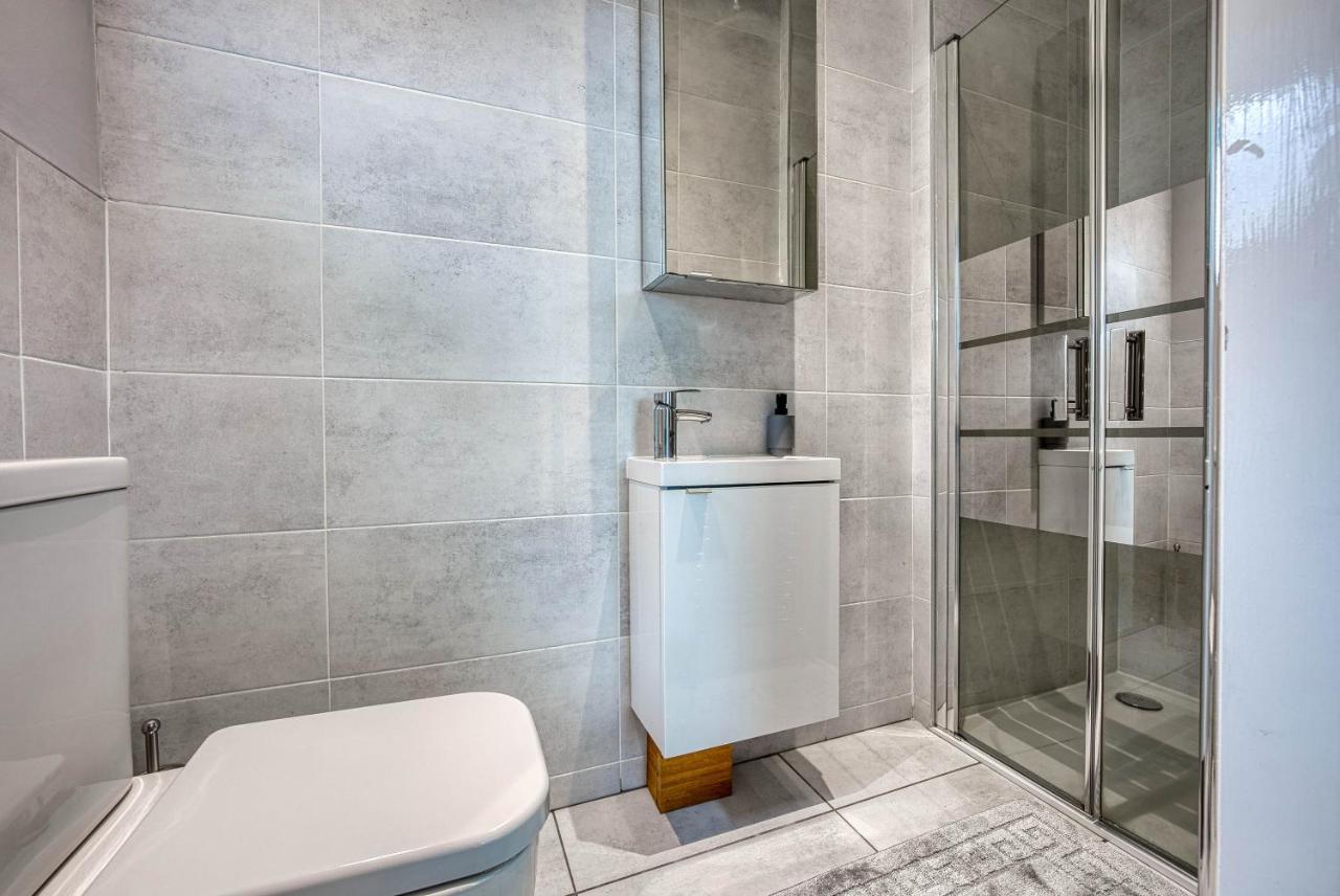 Spacious Nottingham Abode - Sleeps 16 Ngoại thất bức ảnh